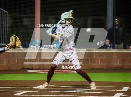 Thumbnail 3 in Tioga vs Collinsville (Gainesville High School) photogallery.
