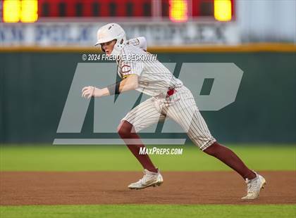 Thumbnail 1 in Tioga vs Collinsville (Gainesville High School) photogallery.