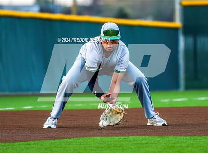 Thumbnail 1 in Tioga vs Collinsville (Gainesville High School) photogallery.