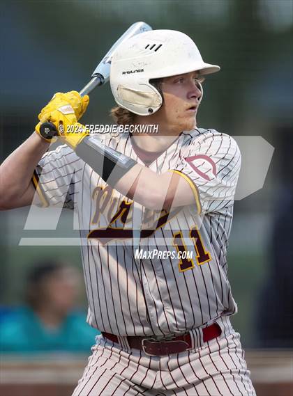 Thumbnail 2 in Tioga vs Collinsville (Gainesville High School) photogallery.
