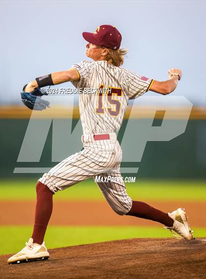 Thumbnail 3 in Tioga vs Collinsville (Gainesville High School) photogallery.