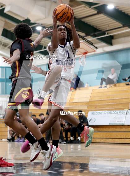 Thumbnail 1 in Cosumnes Oaks vs. Edison (Sheldon's Block Party) photogallery.