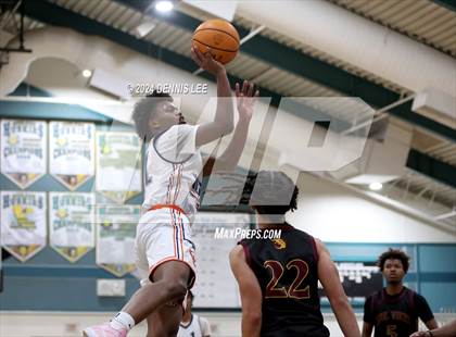 Thumbnail 2 in Cosumnes Oaks vs. Edison (Sheldon's Block Party) photogallery.