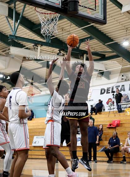 Thumbnail 2 in Cosumnes Oaks vs. Edison (Sheldon's Block Party) photogallery.