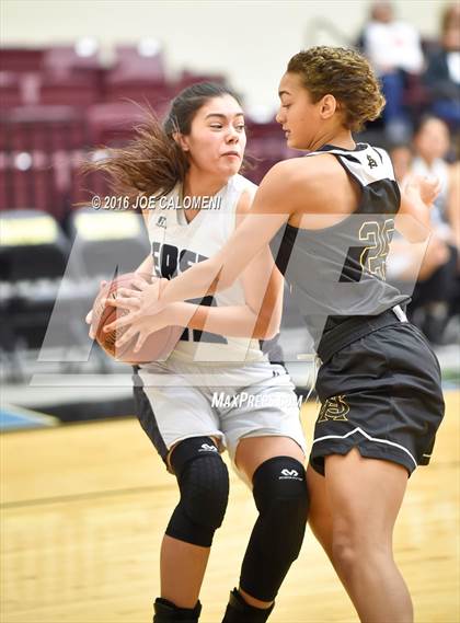 Thumbnail 1 in Weslaco East vs Amarillo (NEISD Invitational) photogallery.
