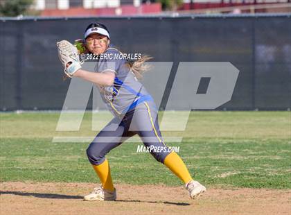 Thumbnail 1 in Mira Mesa @ Sweetwater photogallery.