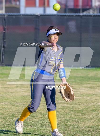 Thumbnail 1 in Mira Mesa @ Sweetwater photogallery.
