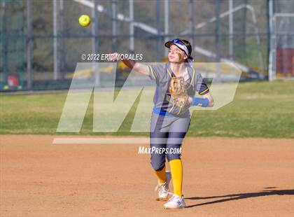 Thumbnail 2 in Mira Mesa @ Sweetwater photogallery.