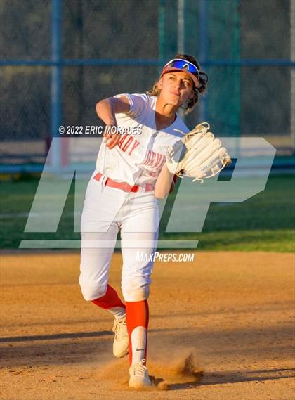 Thumbnail 3 in Mira Mesa @ Sweetwater photogallery.