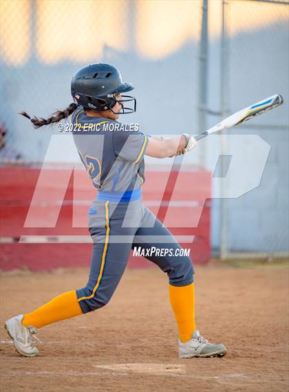 Thumbnail 2 in Mira Mesa @ Sweetwater photogallery.