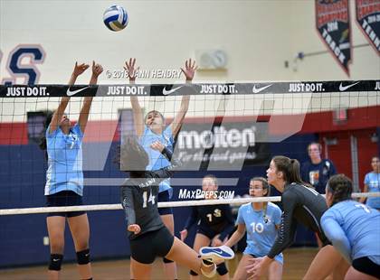 Thumbnail 1 in St. Lucy's vs. Villa Park (Durango Fall Classic) photogallery.