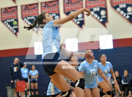 Thumbnail 1 in St. Lucy's vs. Villa Park (Durango Fall Classic) photogallery.