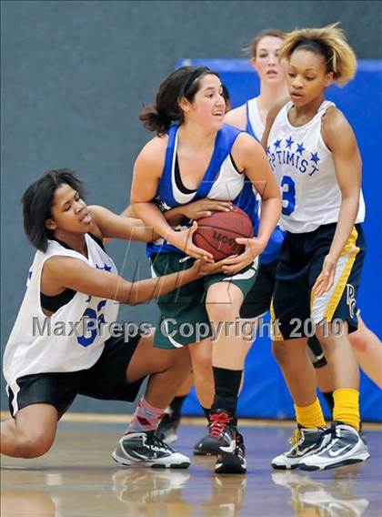 Thumbnail 2 in North vs. South Optimist All-Stars (Sacramento)  photogallery.