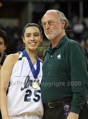 Thumbnail 3 in Magnolia vs. Sacred Heart Cathedral (CIF State D3 Final) photogallery.