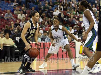 Thumbnail 3 in Magnolia vs. Sacred Heart Cathedral (CIF State D3 Final) photogallery.
