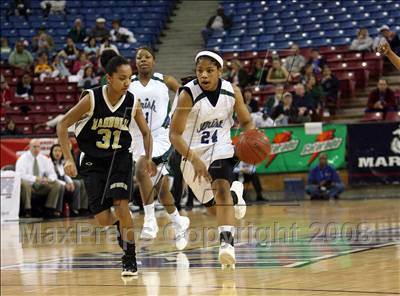 Thumbnail 1 in Magnolia vs. Sacred Heart Cathedral (CIF State D3 Final) photogallery.