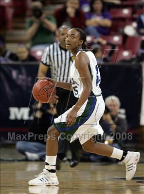 Thumbnail 2 in Magnolia vs. Sacred Heart Cathedral (CIF State D3 Final) photogallery.