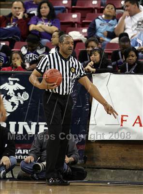 Thumbnail 1 in Magnolia vs. Sacred Heart Cathedral (CIF State D3 Final) photogallery.