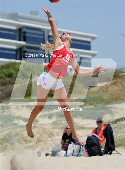 Thumbnail 3 in Redondo Union vs. Laguna Beach (IBVL Southern Pacific Quarterfinal) photogallery.