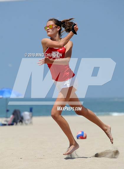 Thumbnail 3 in Redondo Union vs. Laguna Beach (IBVL Southern Pacific Quarterfinal) photogallery.