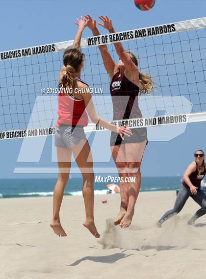 Thumbnail 3 in Redondo Union vs. Laguna Beach (IBVL Southern Pacific Quarterfinal) photogallery.