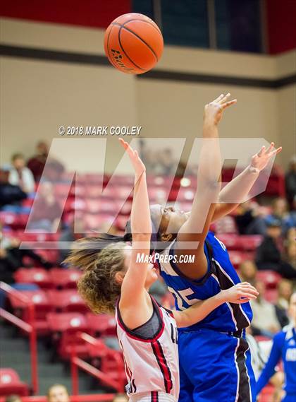 Thumbnail 3 in Robinson @ Lorena photogallery.