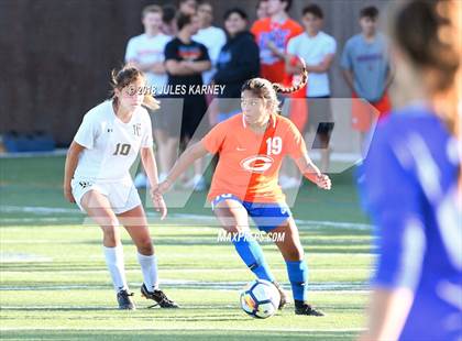 Thumbnail 1 in Faith Lutheran vs Bishop Gorman photogallery.
