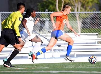 Thumbnail 1 in Faith Lutheran vs Bishop Gorman photogallery.