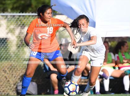 Thumbnail 2 in Faith Lutheran vs Bishop Gorman photogallery.