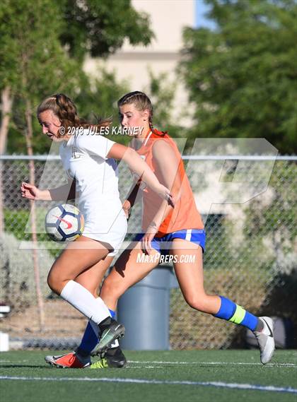 Thumbnail 1 in Faith Lutheran vs Bishop Gorman photogallery.