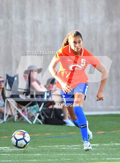 Thumbnail 2 in Faith Lutheran vs Bishop Gorman photogallery.