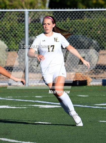 Thumbnail 3 in Faith Lutheran vs Bishop Gorman photogallery.