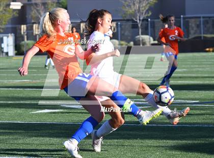 Thumbnail 3 in Faith Lutheran vs Bishop Gorman photogallery.