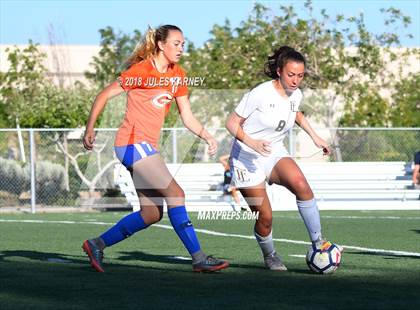 Thumbnail 3 in Faith Lutheran vs Bishop Gorman photogallery.