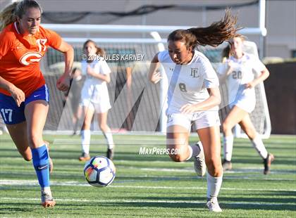 Thumbnail 2 in Faith Lutheran vs Bishop Gorman photogallery.