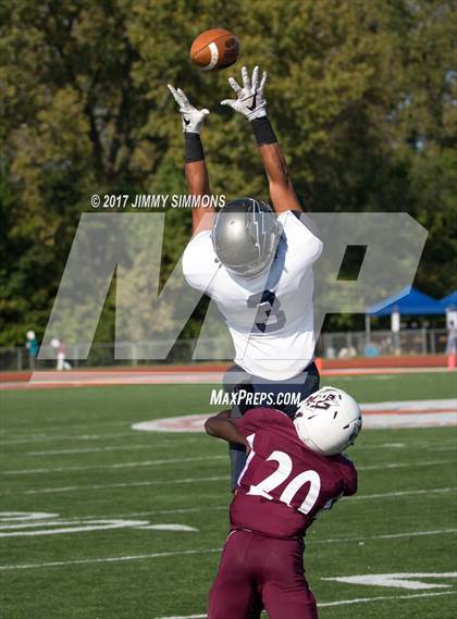 Thumbnail 2 in Timber Creek Regional vs. Belleville West photogallery.
