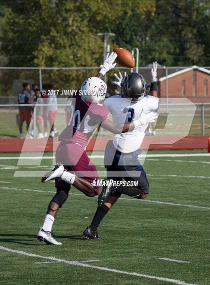 Thumbnail 3 in Timber Creek Regional vs. Belleville West photogallery.