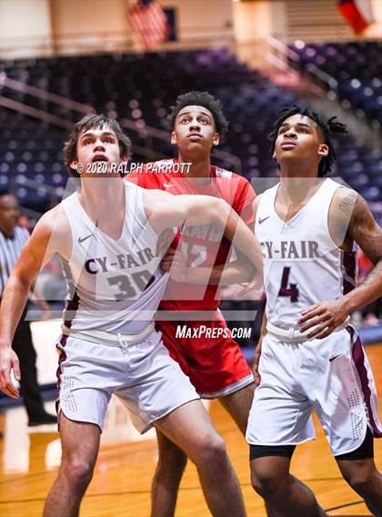 Thumbnail 2 in Fort Bend Travis vs. Cy-Fair (UIL 6A Area Playoff) photogallery.