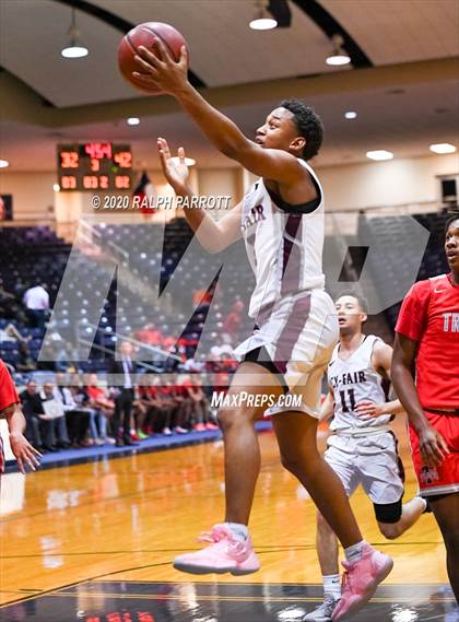 Thumbnail 3 in Fort Bend Travis vs. Cy-Fair (UIL 6A Area Playoff) photogallery.