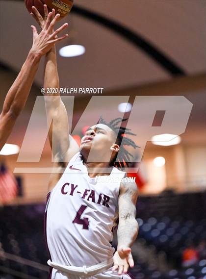 Thumbnail 2 in Fort Bend Travis vs. Cy-Fair (UIL 6A Area Playoff) photogallery.