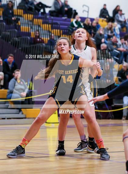 Thumbnail 3 in West Genesee vs. Shenendehowa (Amsterdam Holiday College Showcase) photogallery.