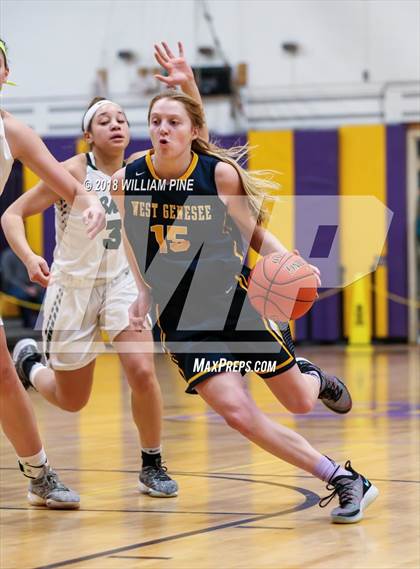 Thumbnail 1 in West Genesee vs. Shenendehowa (Amsterdam Holiday College Showcase) photogallery.