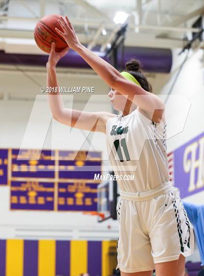 Thumbnail 1 in West Genesee vs. Shenendehowa (Amsterdam Holiday College Showcase) photogallery.