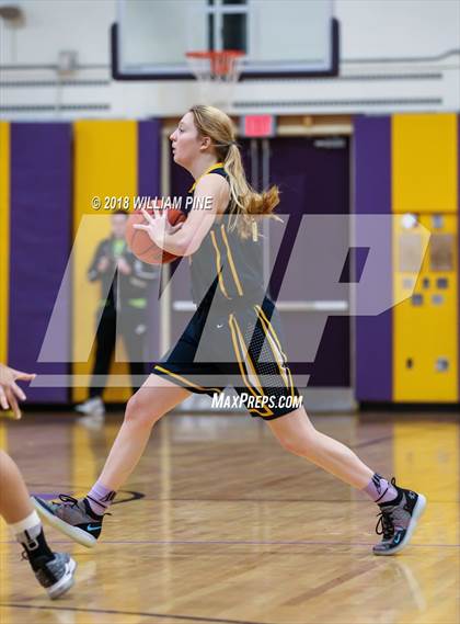 Thumbnail 2 in West Genesee vs. Shenendehowa (Amsterdam Holiday College Showcase) photogallery.