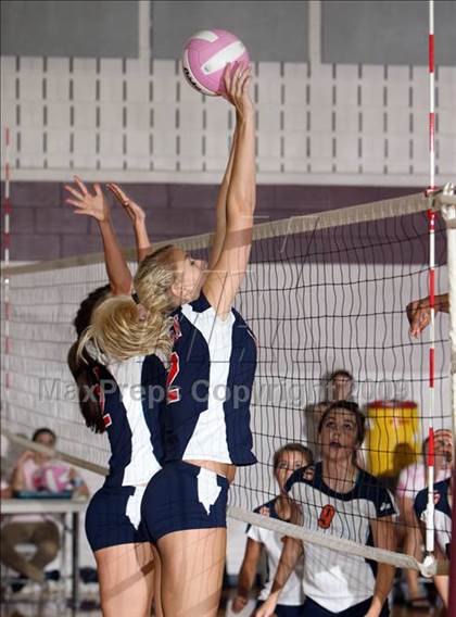 Thumbnail 1 in Allen vs Seven Lakes (Pearland Volleyball Classic) photogallery.