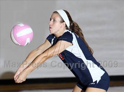 Thumbnail 3 in Allen vs Seven Lakes (Pearland Volleyball Classic) photogallery.