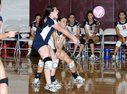 Thumbnail 2 in Allen vs Seven Lakes (Pearland Volleyball Classic) photogallery.