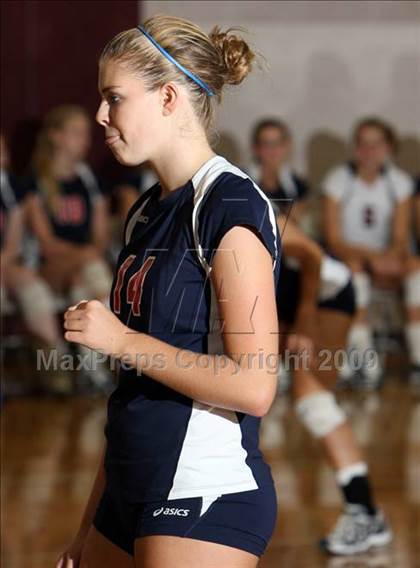 Thumbnail 2 in Allen vs Seven Lakes (Pearland Volleyball Classic) photogallery.