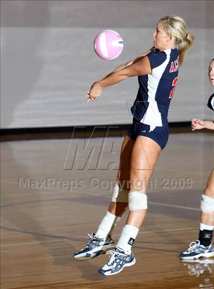 Thumbnail 3 in Allen vs Seven Lakes (Pearland Volleyball Classic) photogallery.