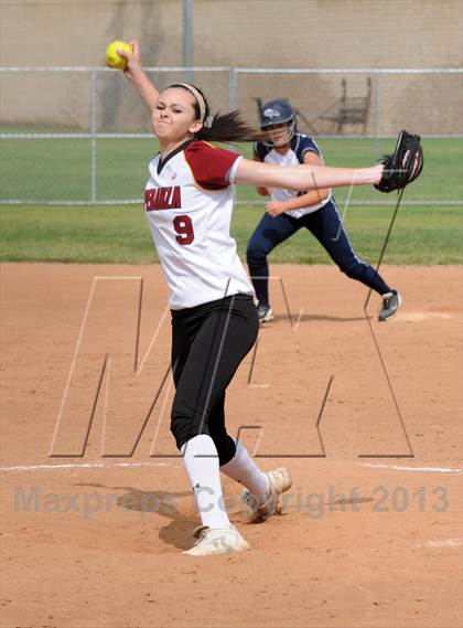 Thumbnail 3 in Trabuco Hills vs. Esperanza photogallery.